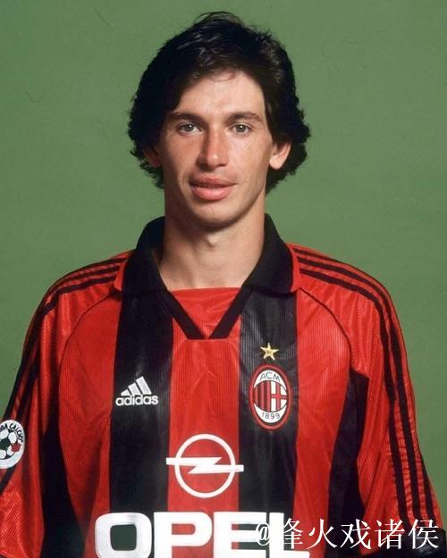 老照片勾起回忆：米兰传奇阿尔贝蒂尼再现辉煌岁月